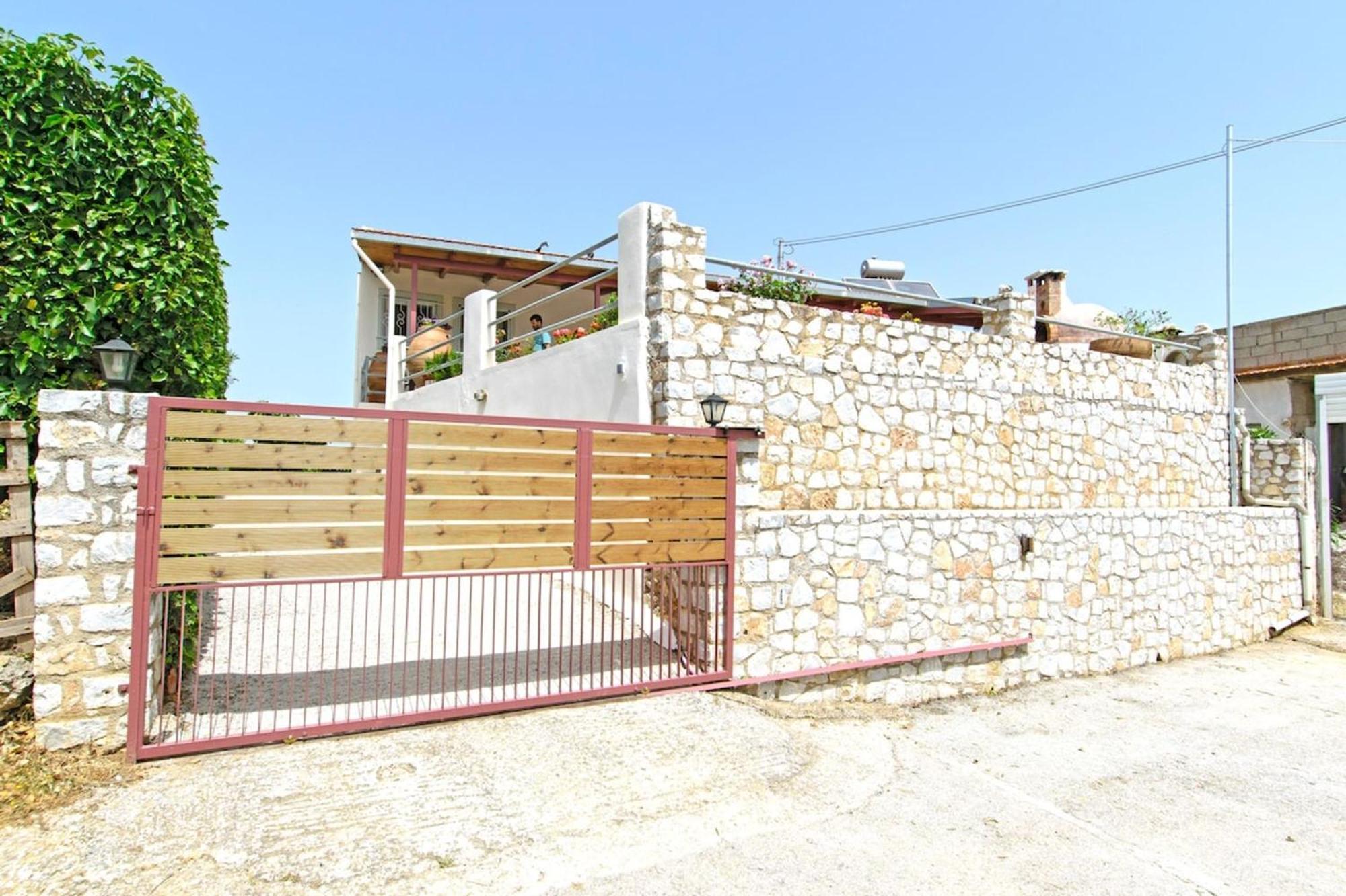 Aoria Traditional House With Stuning Mountain View Loulos エクステリア 写真