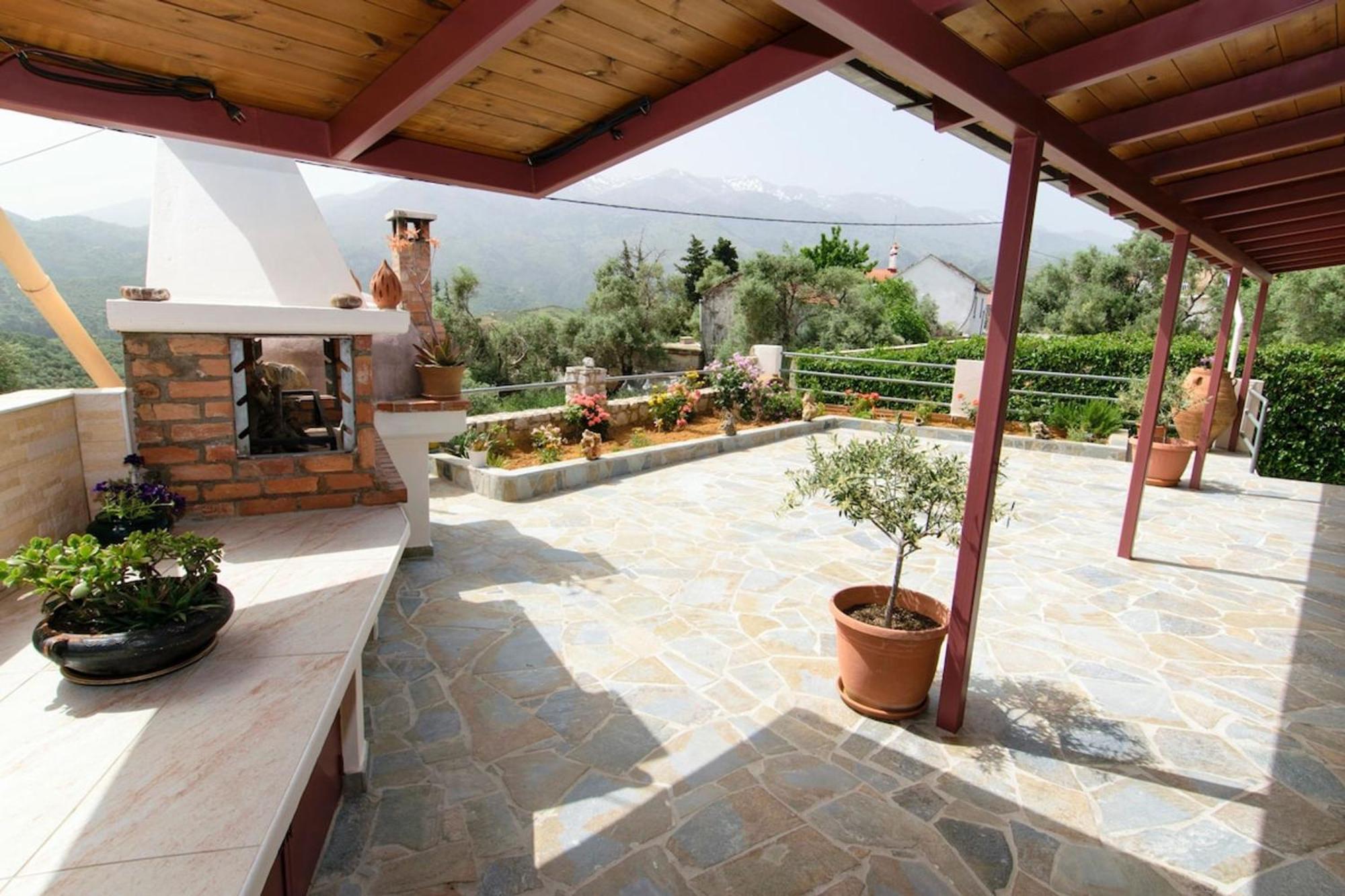 Aoria Traditional House With Stuning Mountain View Loulos エクステリア 写真